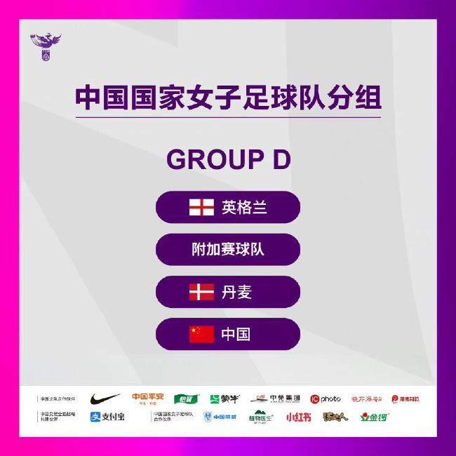 斯科尔斯在节目中谈到了曼联的进攻，指出曼联前锋进球难以及两个边锋比较自私的问题。